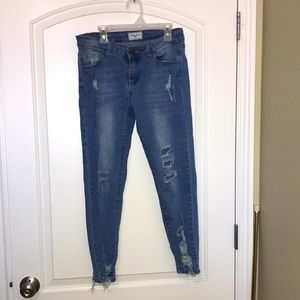 gogo brand jeans that can go with any outfit!